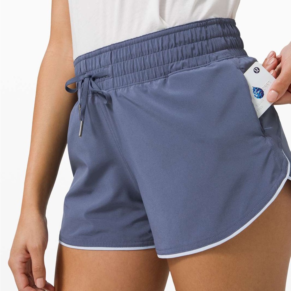EUC Lululemon Choose a Side Short *Reversible 3"